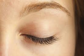 Cosmetic-eyelid tightening-